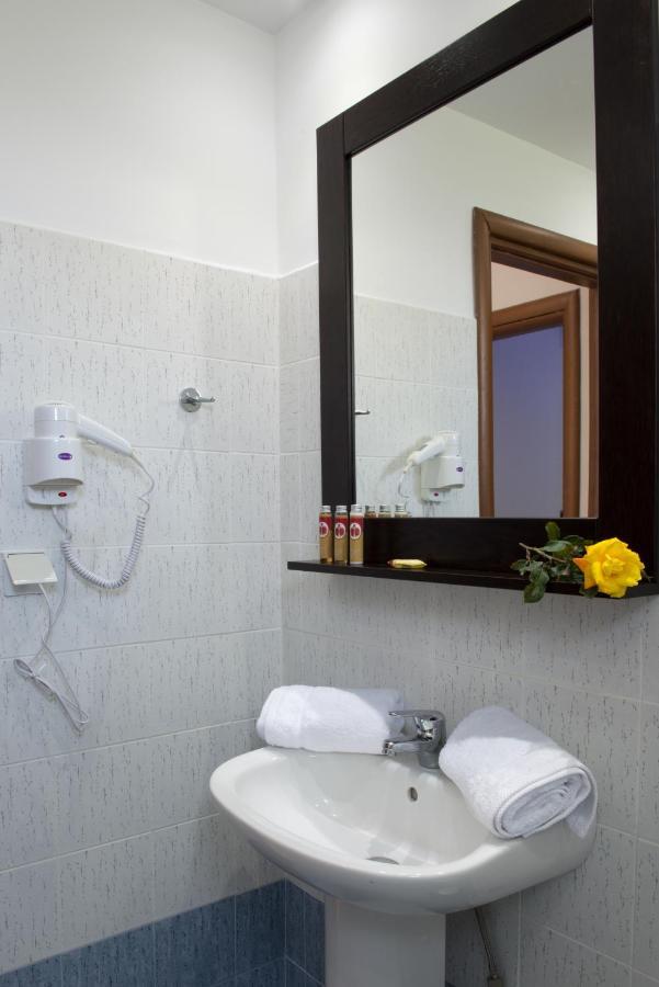 Anemi Leros Apartments Panteli الغرفة الصورة
